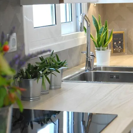 Bright And Airy Home 50 Meters From The Beach Xylokastro Exterior photo