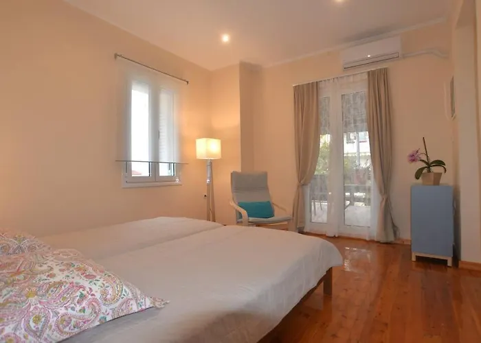 Bright And Airy Home 50 Meters From The Beach