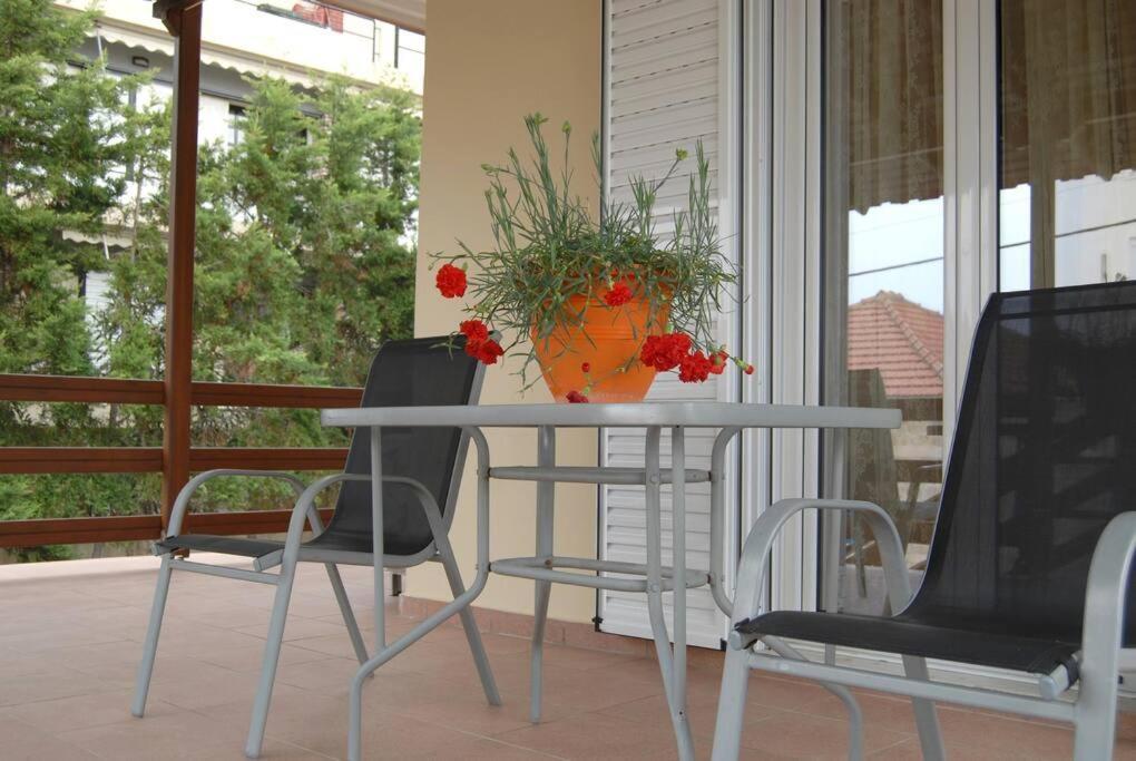Holiday home Bright And Airy 50 Meters From The *