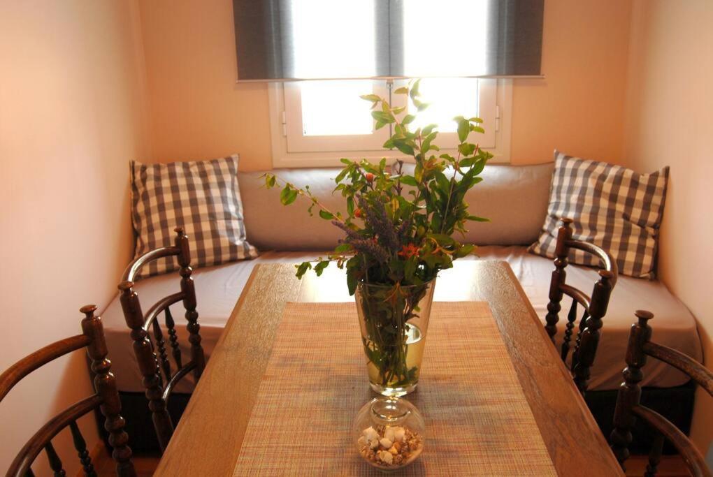 Bright And Airy 50 Meters From The Holiday home Xylokastro