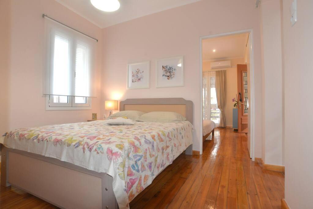 Holiday home Bright And Airy 50 Meters From The *